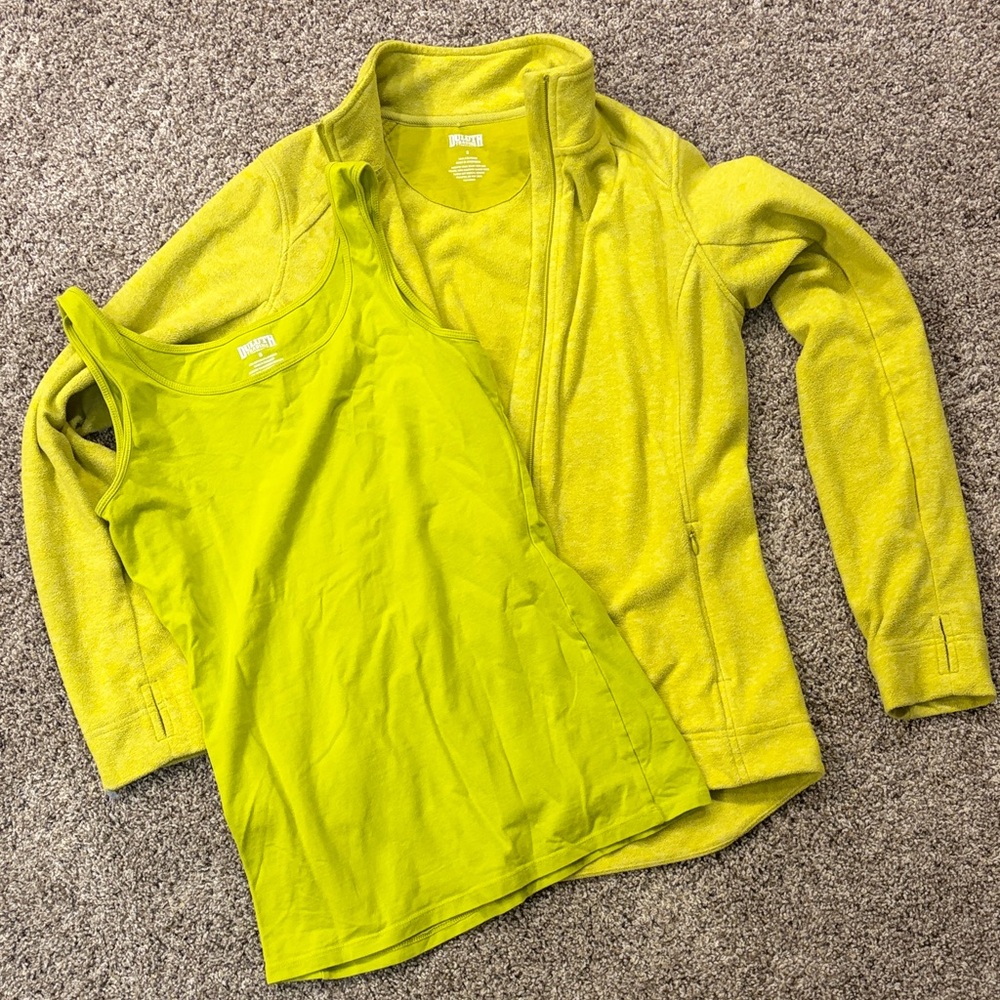 Duluth Trading Co zip jacket and tank top set